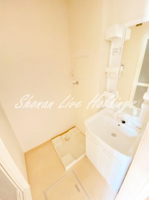 【洗面所】 | ズィーベン久里浜 | 必須条件に多い独立洗面台♪