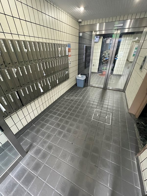 シャンクレール南堀江のエントランス