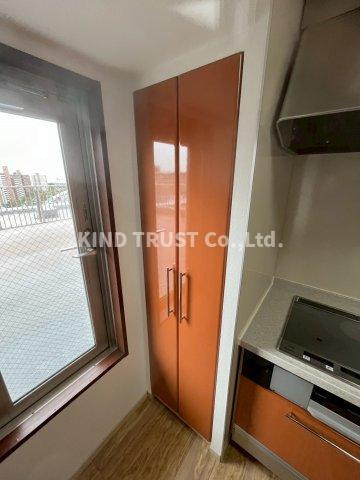 ロイヤルアーク花水都OSAKAの玄関|落ち着いた玄関です