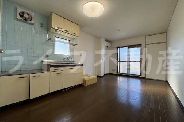 ハイツディーセントの洋室|明るい洋室です