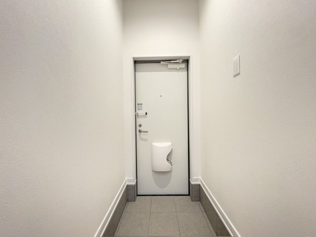 ノブレス西上小阪　の玄関