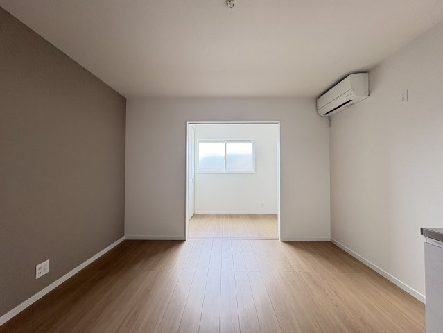 ノブレス西上小阪　の居間・リビング