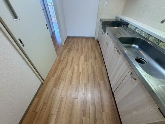 成田市玉造７丁目の賃貸マンションのキッチン
