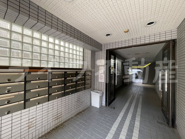 長瀬レーベンハイムのエントランス|清潔なエントランスです