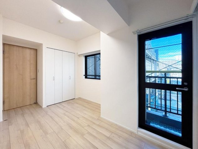 ジョイフル一番館鶴見中央【仲介手数料半額】の洋室