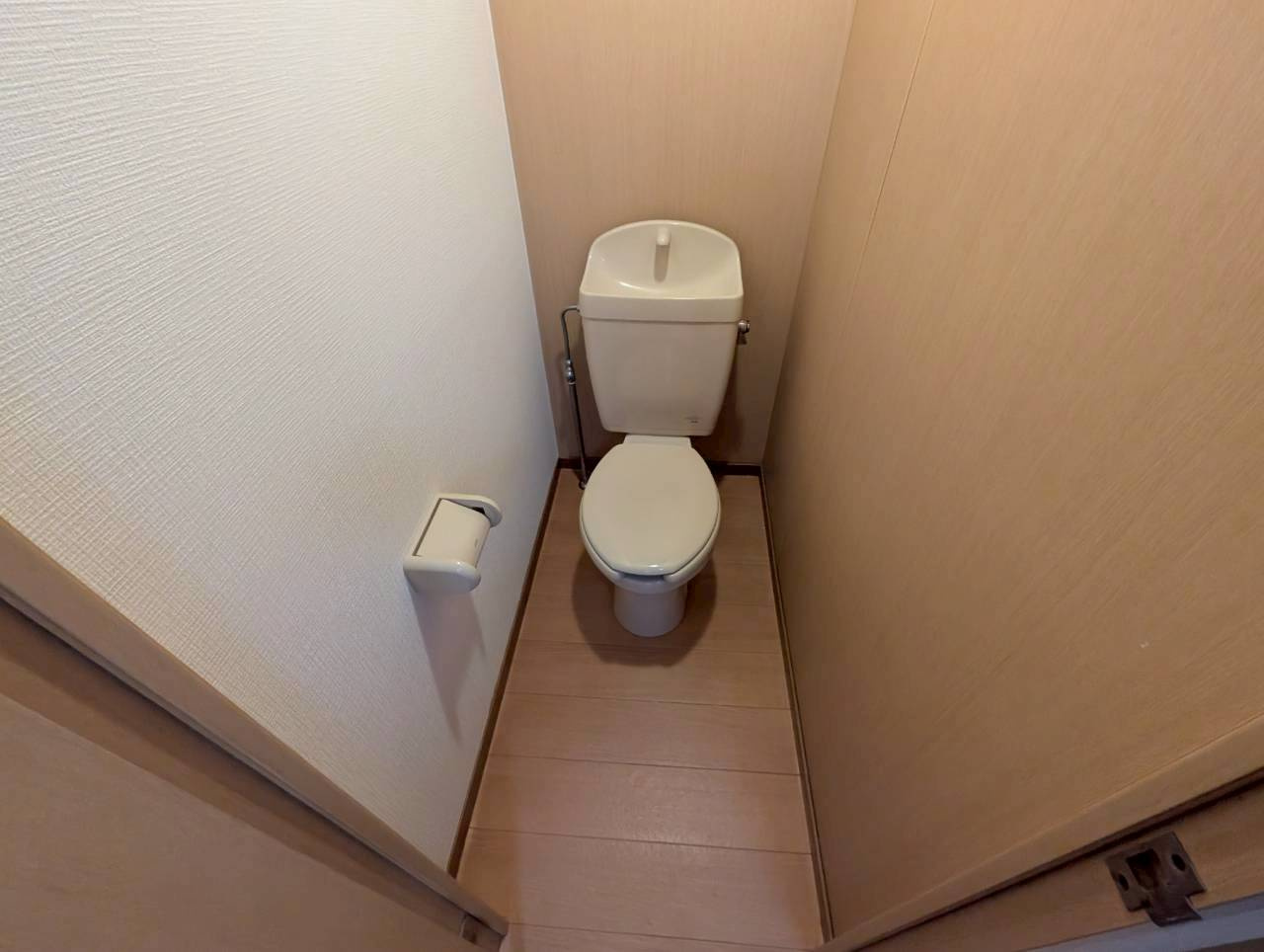 南花屋敷エイティーンハウスのトイレ