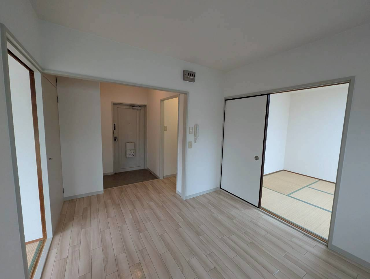 日光マンションの居間・リビング