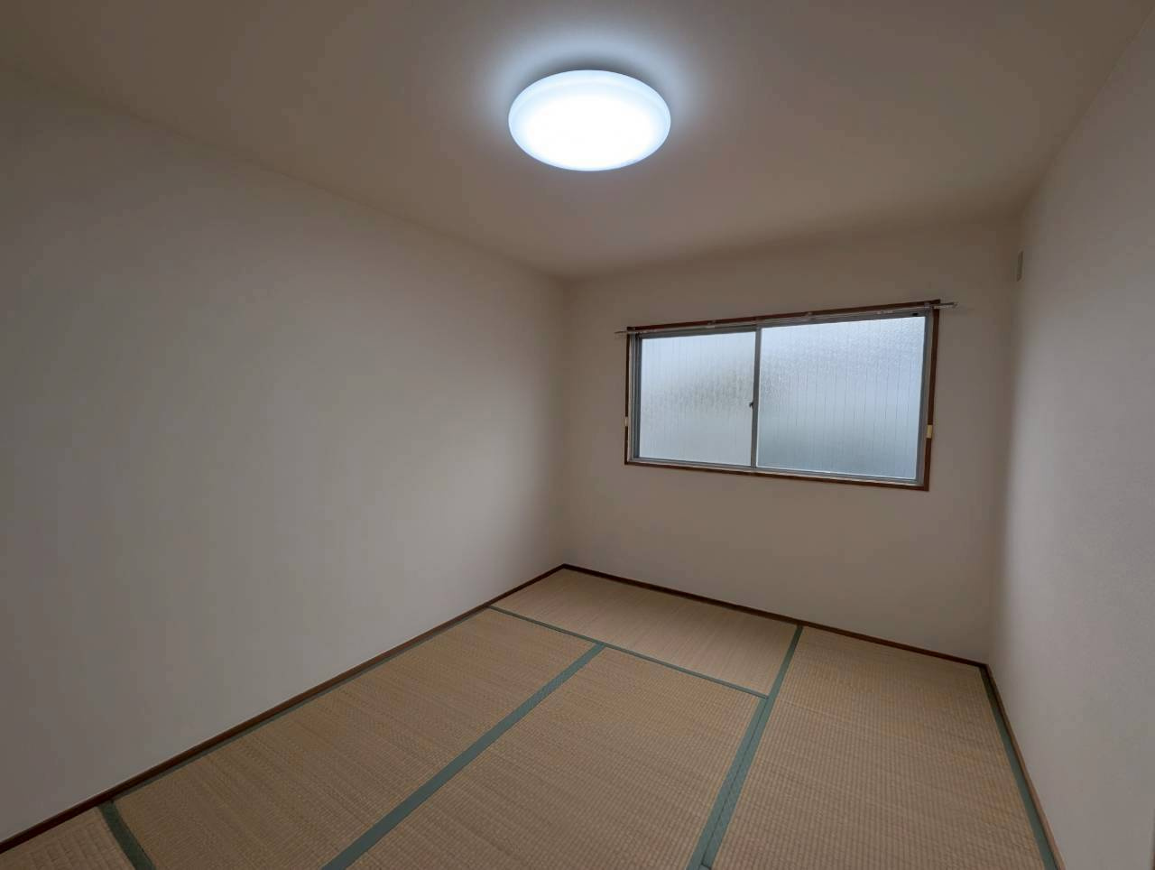 日光マンションの和室