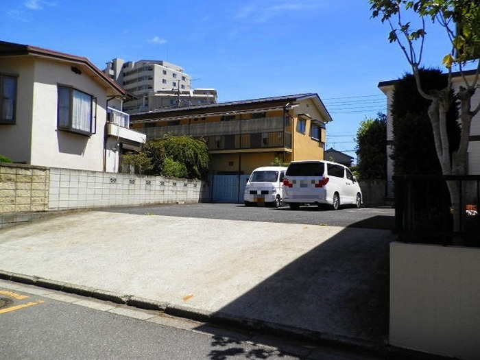 グランマームの駐車場