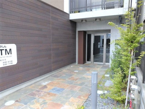 アリカ向島のエントランス