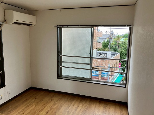 YKヘリテイジ深沢の洋室