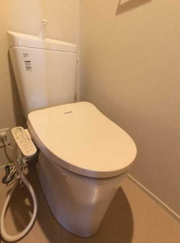 ニューガイアリルーム用賀No,32　ペット相談　築浅　デザイナーズのトイレ