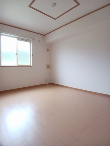 エクセレントＹの内装