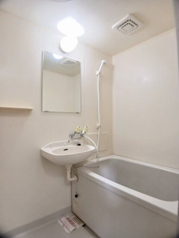 エルディム高木の浴室