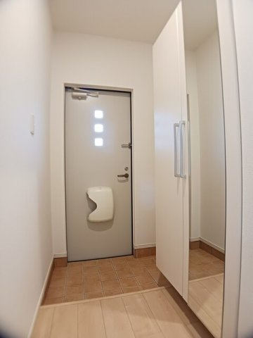 ビッグ　アイランド　Ⅱの玄関