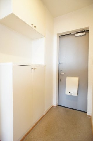 メゾン　ソラーナの玄関