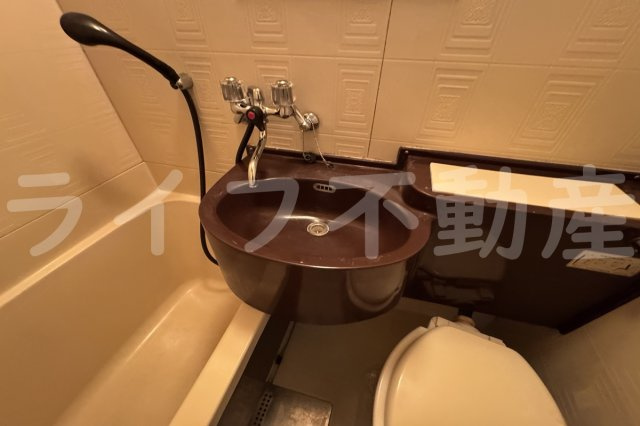 シャンスー中村の洗面所|広い洗面スペース