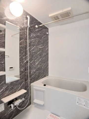 カーサ・グラシオⅢの浴室