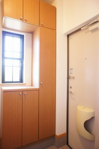 メゾン・ド・プレステージの玄関