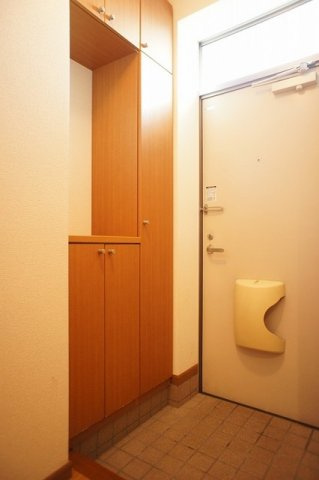 カーサ　アンソレイユＳの玄関