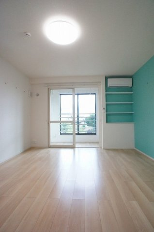 アルカンシェルＡの居間・リビング