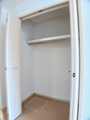 パーク　ビサイド中岡の収納