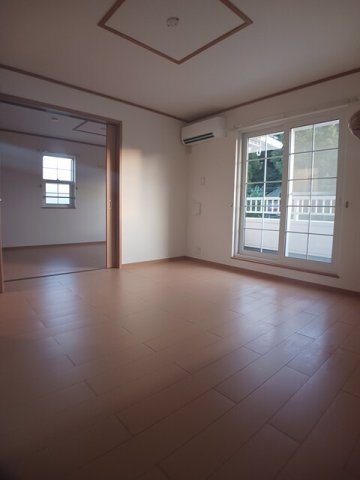 リヴィエールレジダンスの居間・リビング