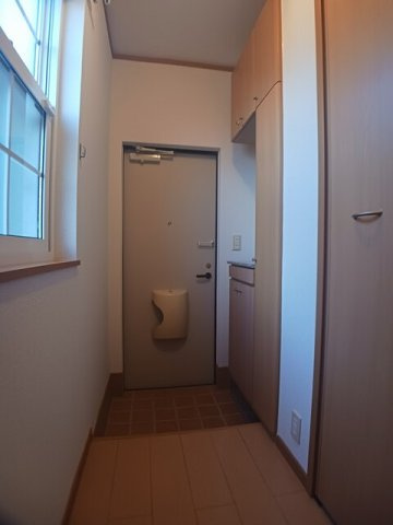 リヴィエールレジダンスの玄関