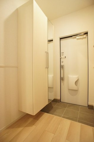 カーザ・フィオーレ錦　Ⅰの玄関