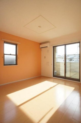 サニーガーデンⅡの居間・リビング