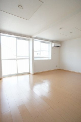 クレストの居間・リビング