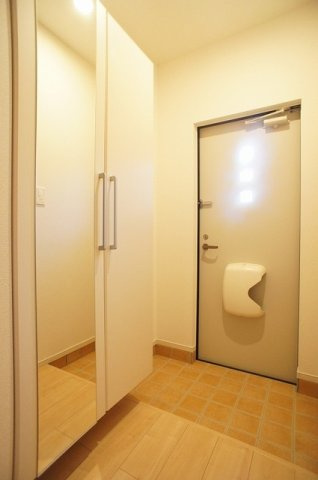 Ａｃｒｏ　ｐｏｌｉｓⅡの玄関