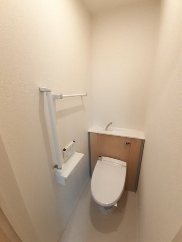 ガーデンハウス　トキのトイレ|嬉しい温水洗浄便座付き♪