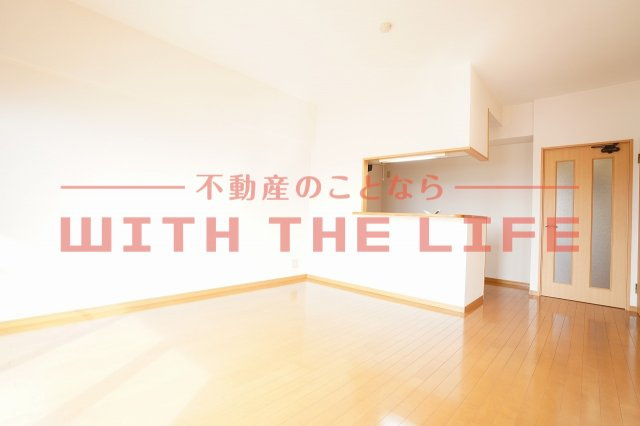 グリーンヒル櫛原【キャッシュバック対象物件】の内装|明るい室内です