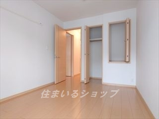 広島市安佐北区口田南４丁目のアパートの収納