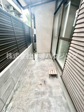 立花町３丁目一戸建の庭|専用庭付き