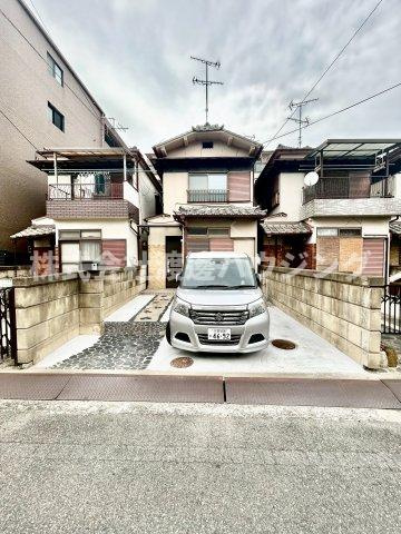立花町３丁目一戸建の駐車場