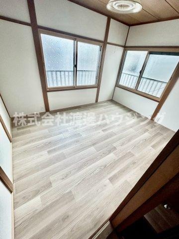 立花町３丁目一戸建の洋室