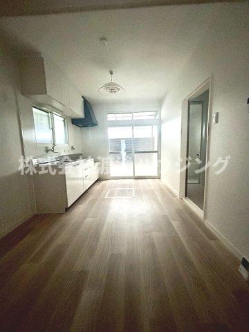 立花町３丁目一戸建の居間・リビング