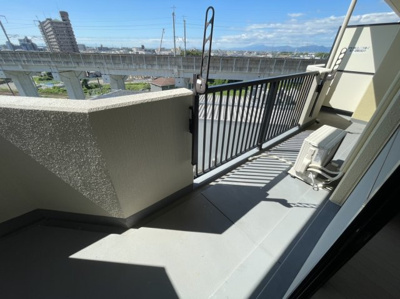 【バルコニー】 | ＧＲＥＥＮ　ＨＩＬＬＳ津福