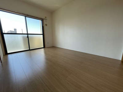 【洋室】 | ＧＲＥＥＮ　ＨＩＬＬＳ津福