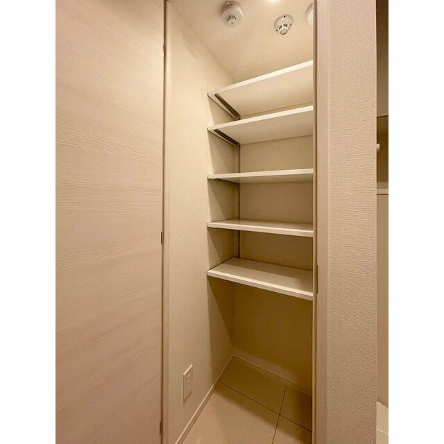 ルフォンプログレ浅草入谷の収納