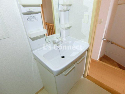 【洗面所】 | セレノ・カーサ | 朝の支度もスムーズな独立洗面台。