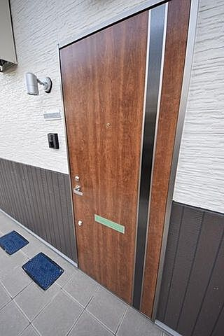 カーサ・フェリーチェ横浜杉田の玄関