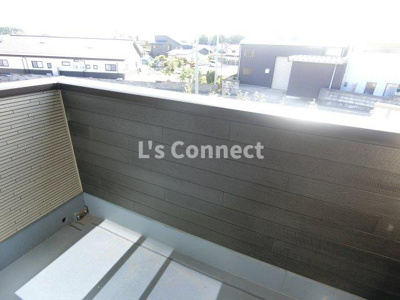 【バルコニー】 | ヴィルド希羽Ⅰ | ２階のお部屋で洗濯物もたくさん干せます。