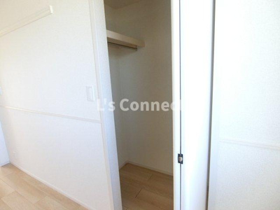 【収納】 | ヴィルド希羽Ⅰ | ウォークインクローゼットでお荷物もすっきり収納。