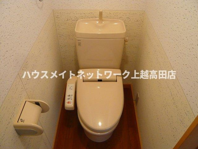 オレンジヒルズＪ２のトイレ|温水洗浄暖房便座（同室タイプ２０５号室の画像を掲載）