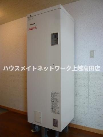 オレンジヒルズＪ２のその他|電気温水器（同室タイプ２０５号室の画像を掲載）