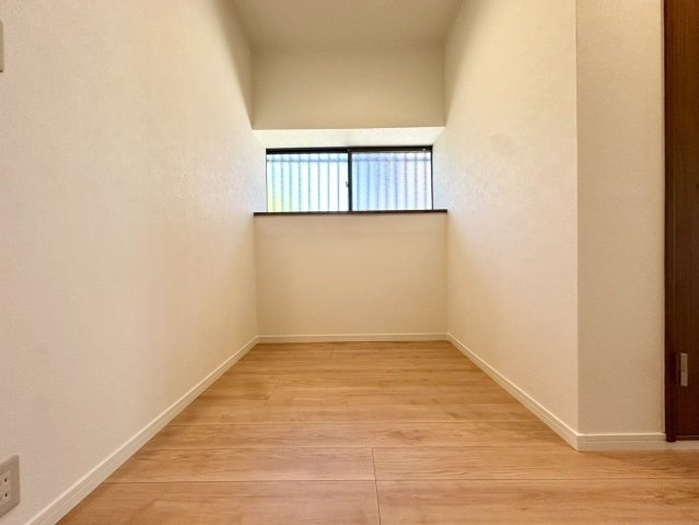 【内装】 | 福岡市早良区早良６丁目　戸建て | 洗面所横のスペースはフリーに使えます。机を置いてお勉強スペースにしたり、家事スペースにも使えそうです