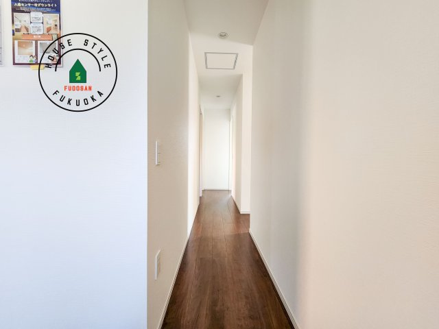 大野城市南ヶ丘6丁目第4-1棟（1号棟）の内観：施工例|平屋はワンフロアしかないため、部屋と部屋の距離が近くなります。 生活音の緩衝材として廊下を活用するのがおすすめです。